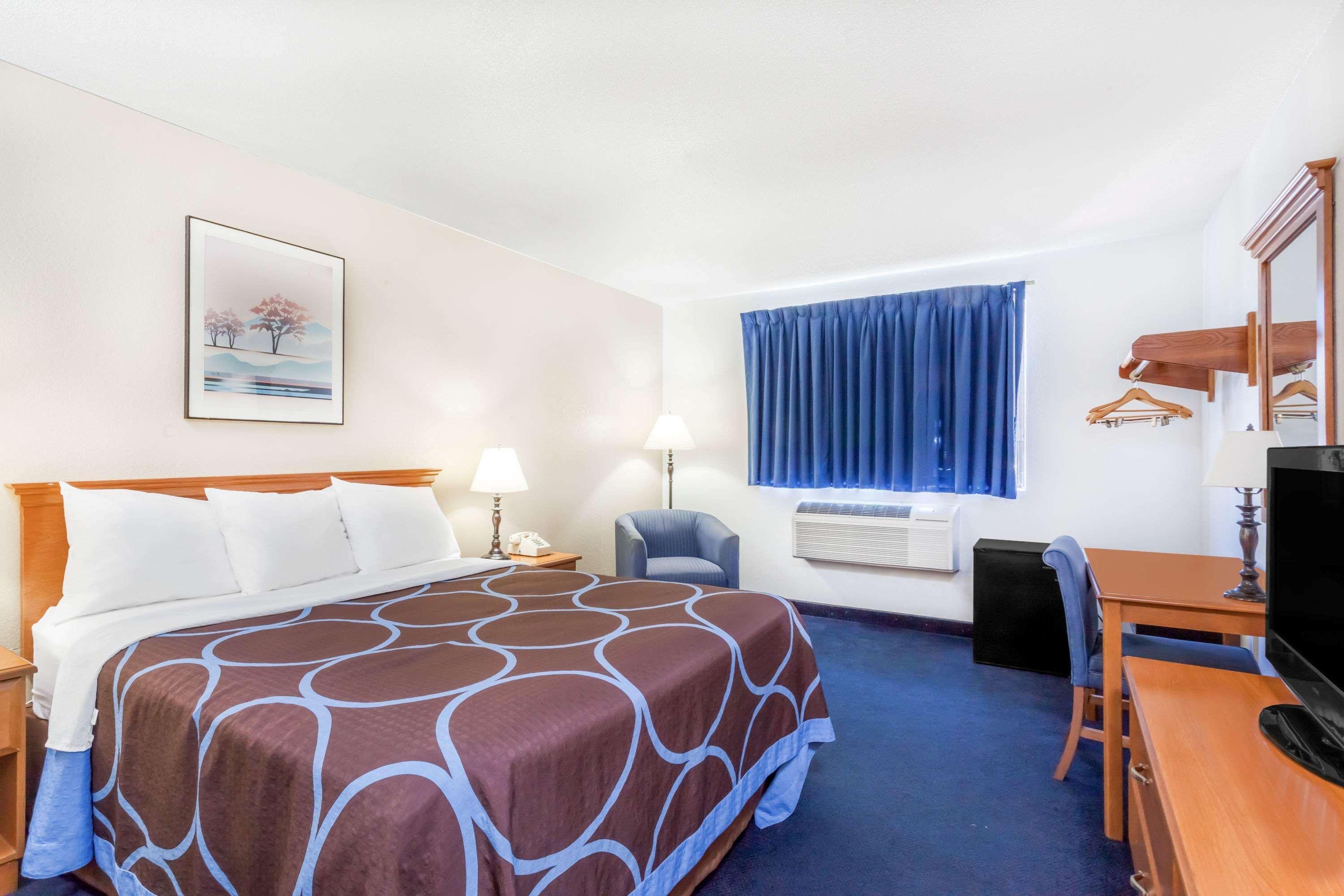 Super 8 By Wyndham Montgomery Maybrook Ngoại thất bức ảnh